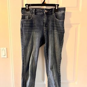 Maurices Everflex High-Rise Super Skinny Curvy Jeans